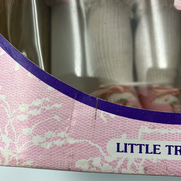 Vintage Treasure In Lace 15" Porcelain Doll Open Box Great Condition - Picture 10 of 13